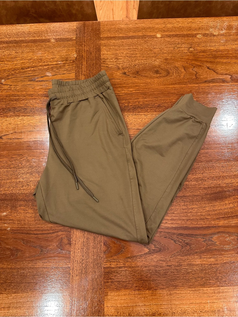 EUC Zella Move In Pocket Joggers, Brown Teak, Size Small